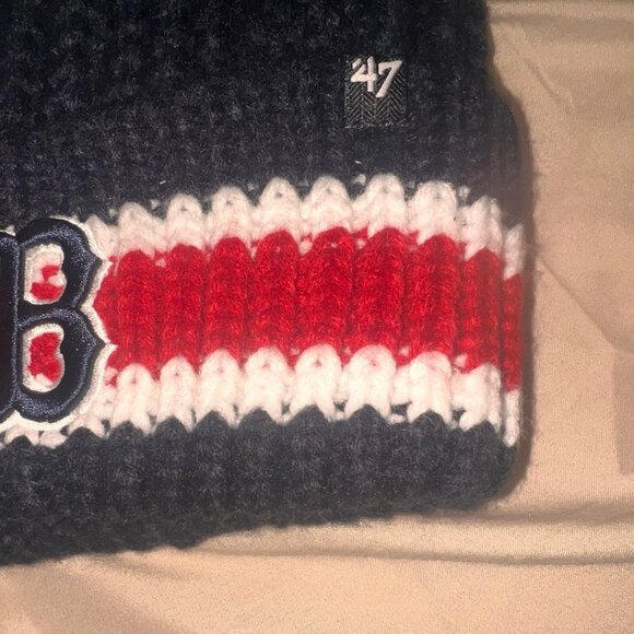 Boston City Beanie Knit Hat W/Pom Winter Cuffed Cap Sport Fans Gift for Unisex - Picture 4 of 4